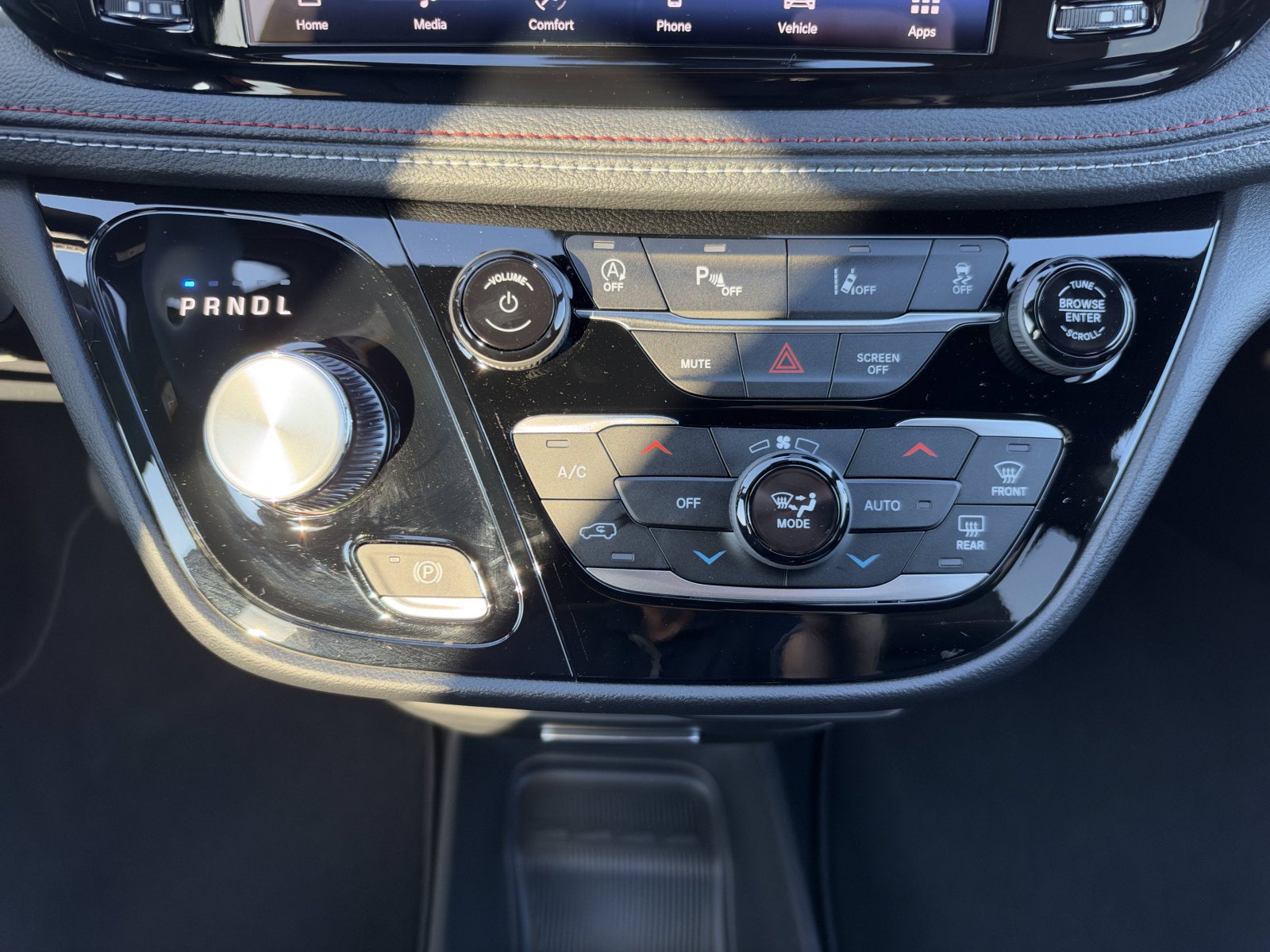 2027 Chrysler Pacifica Select