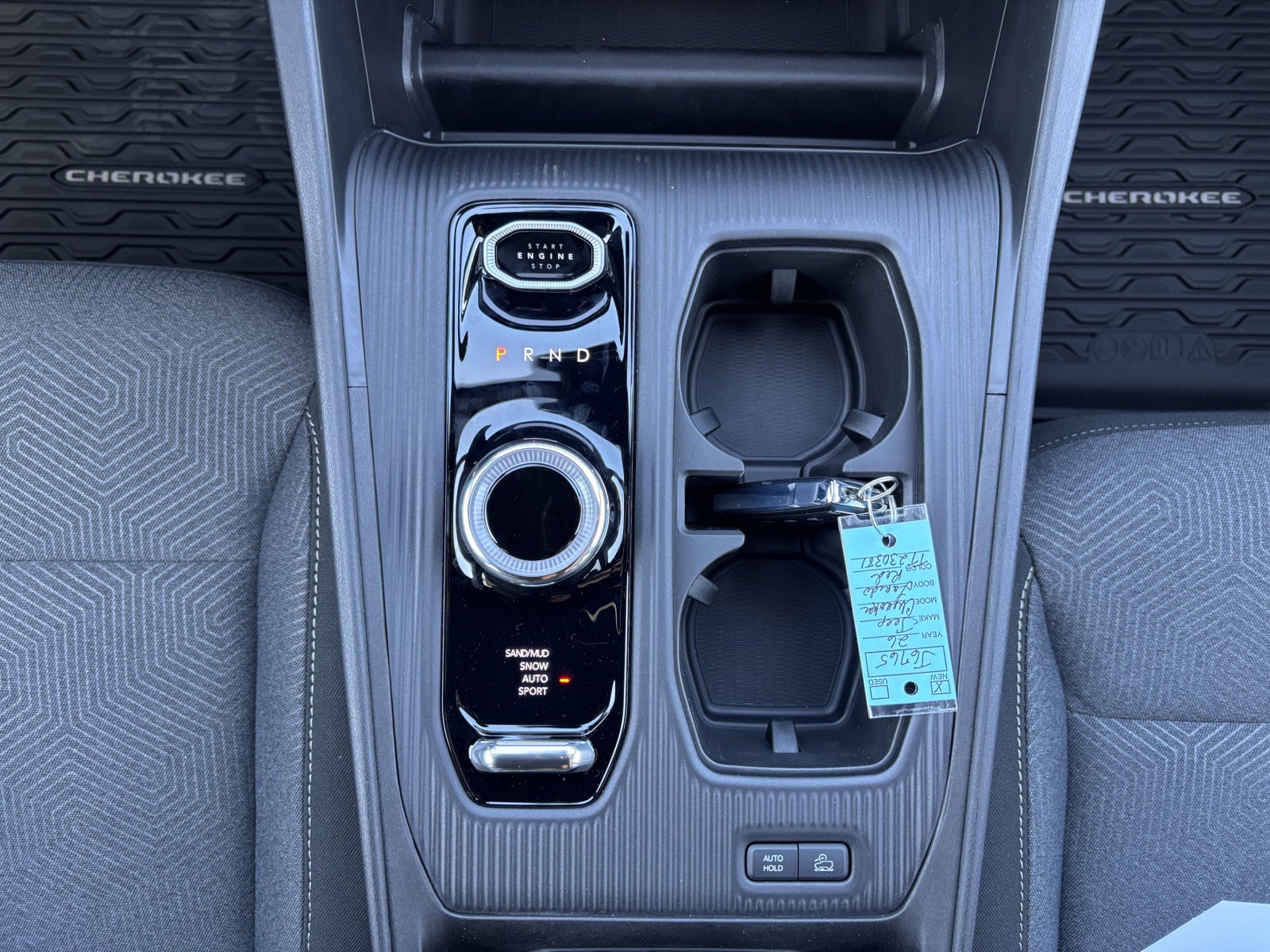 2026 Jeep Cherokee Laredo