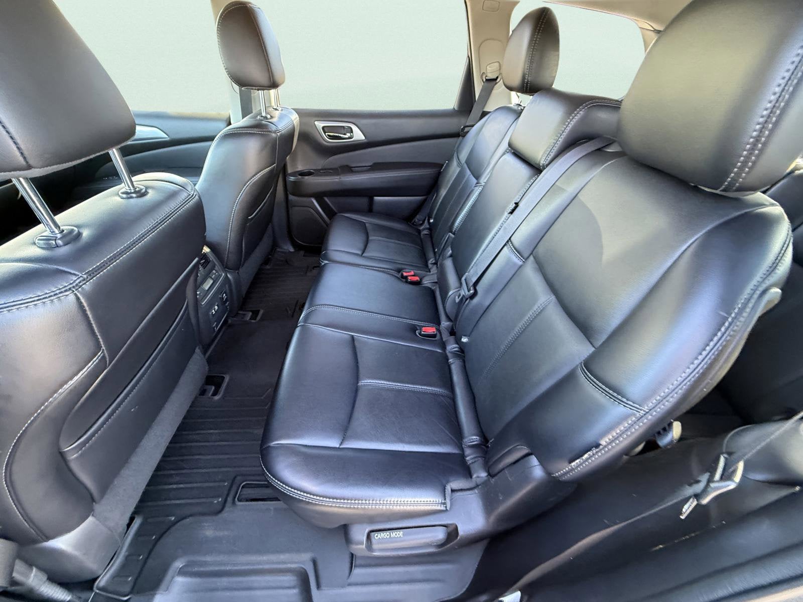 2019 Nissan Pathfinder SL