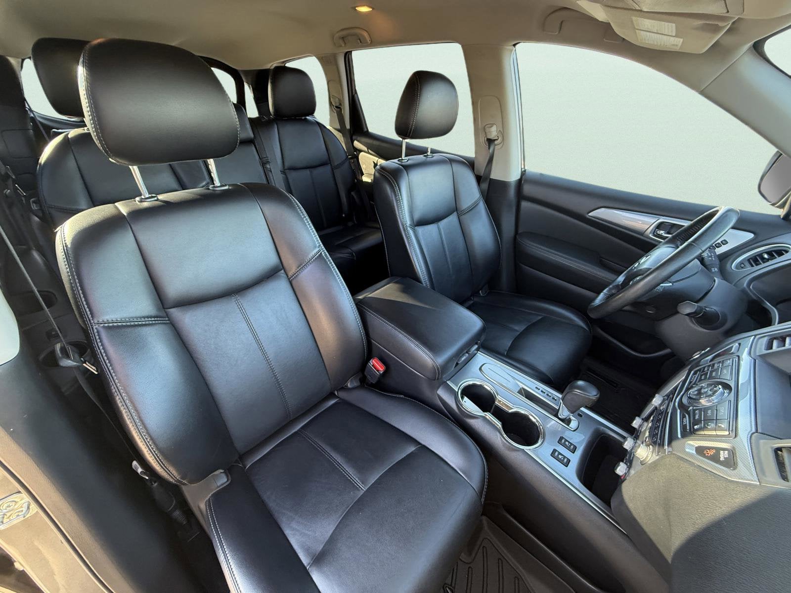 2019 Nissan Pathfinder SL