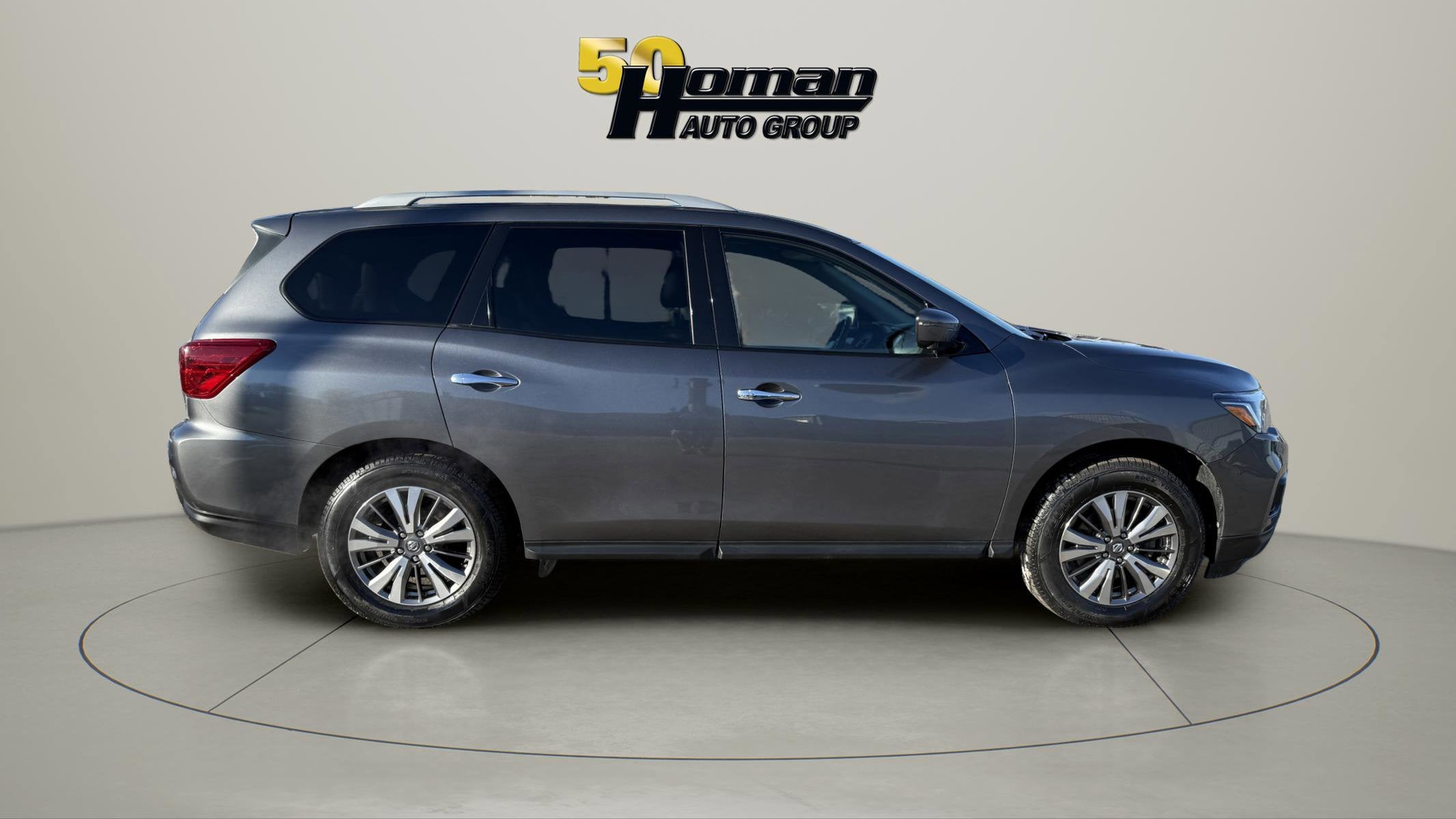 2019 Nissan Pathfinder SL
