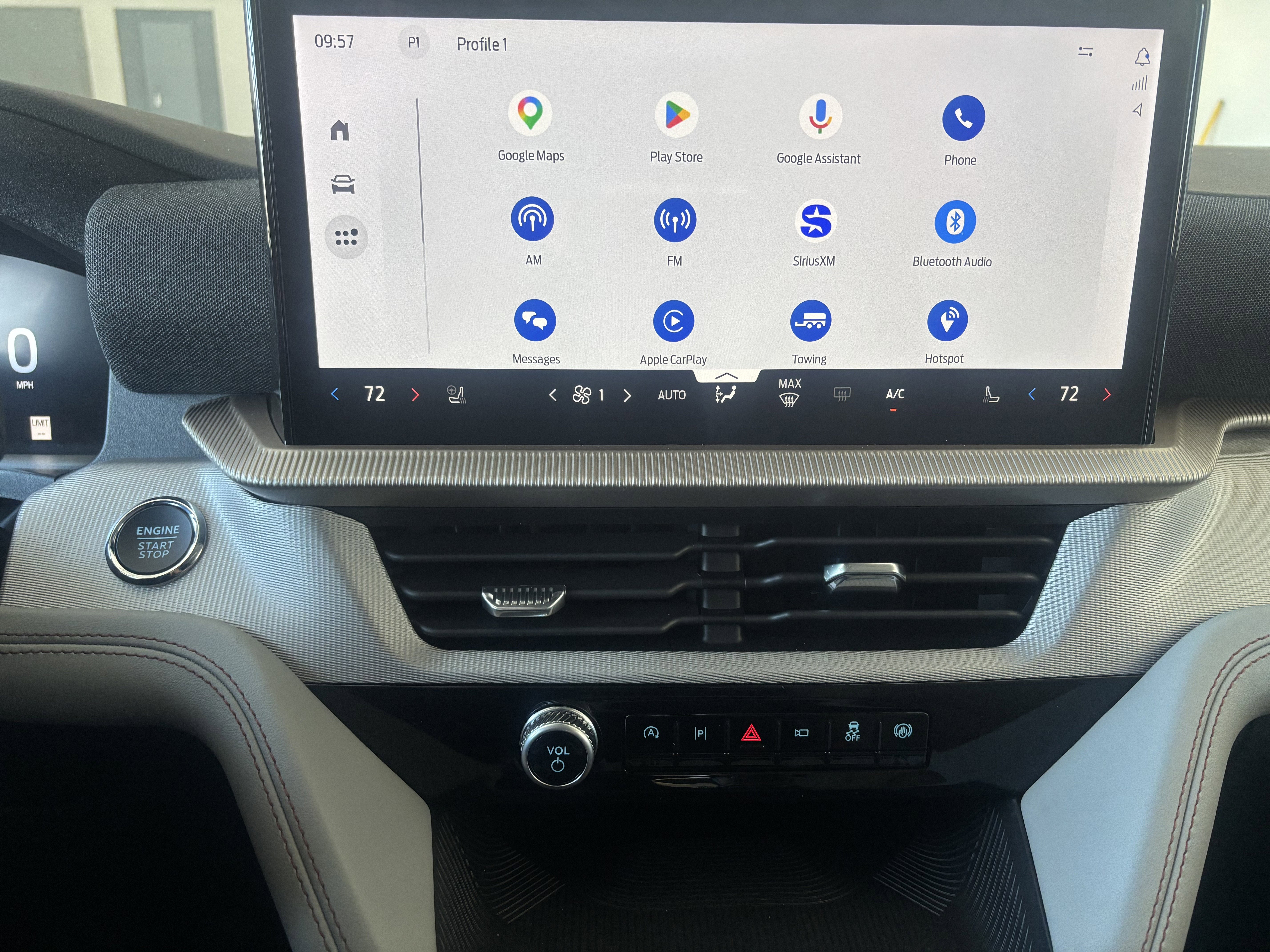 2026 Ford Explorer Active w/200A Pkg