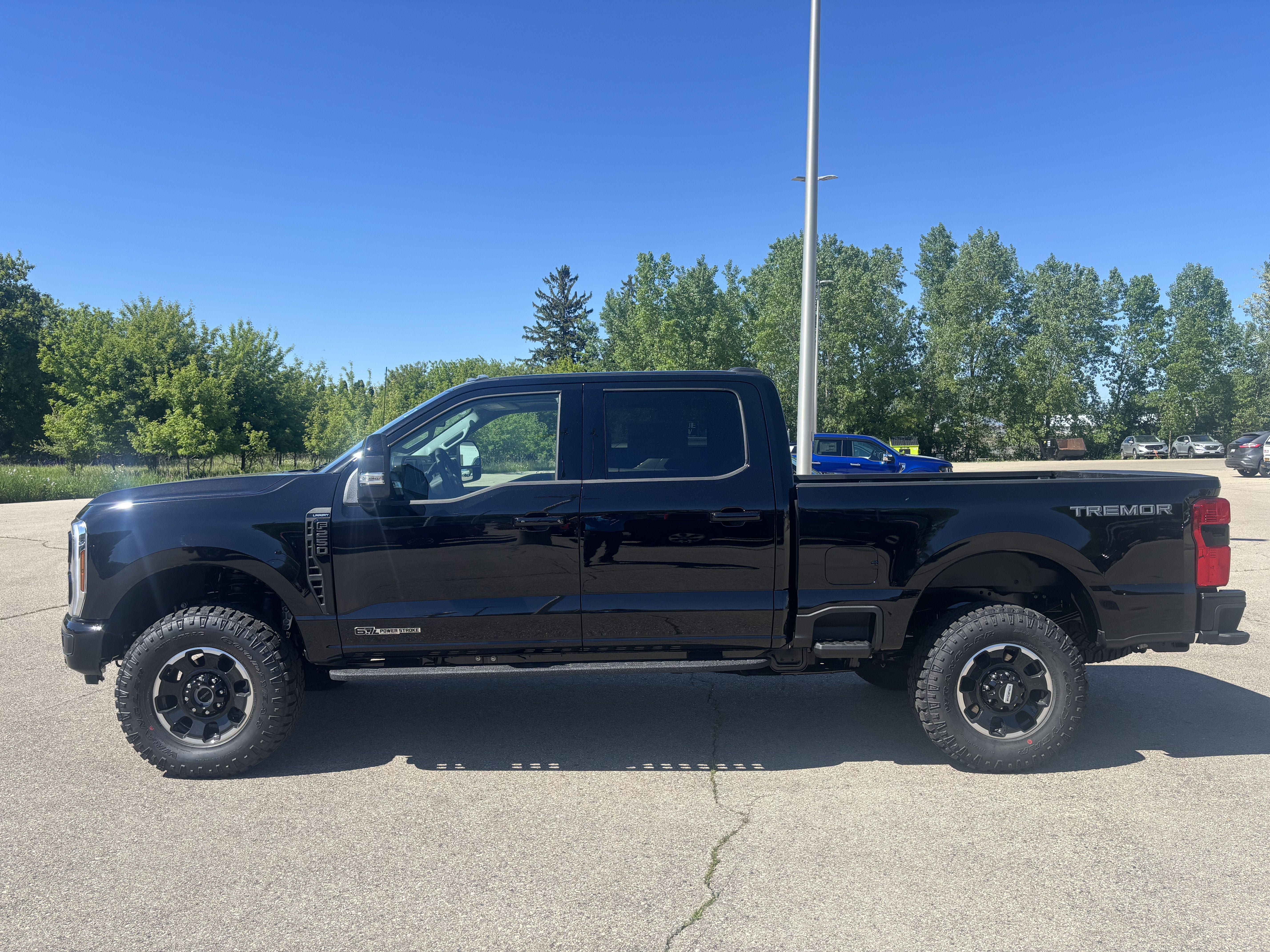 2026 Ford Super Duty F-250 SRW LARIAT