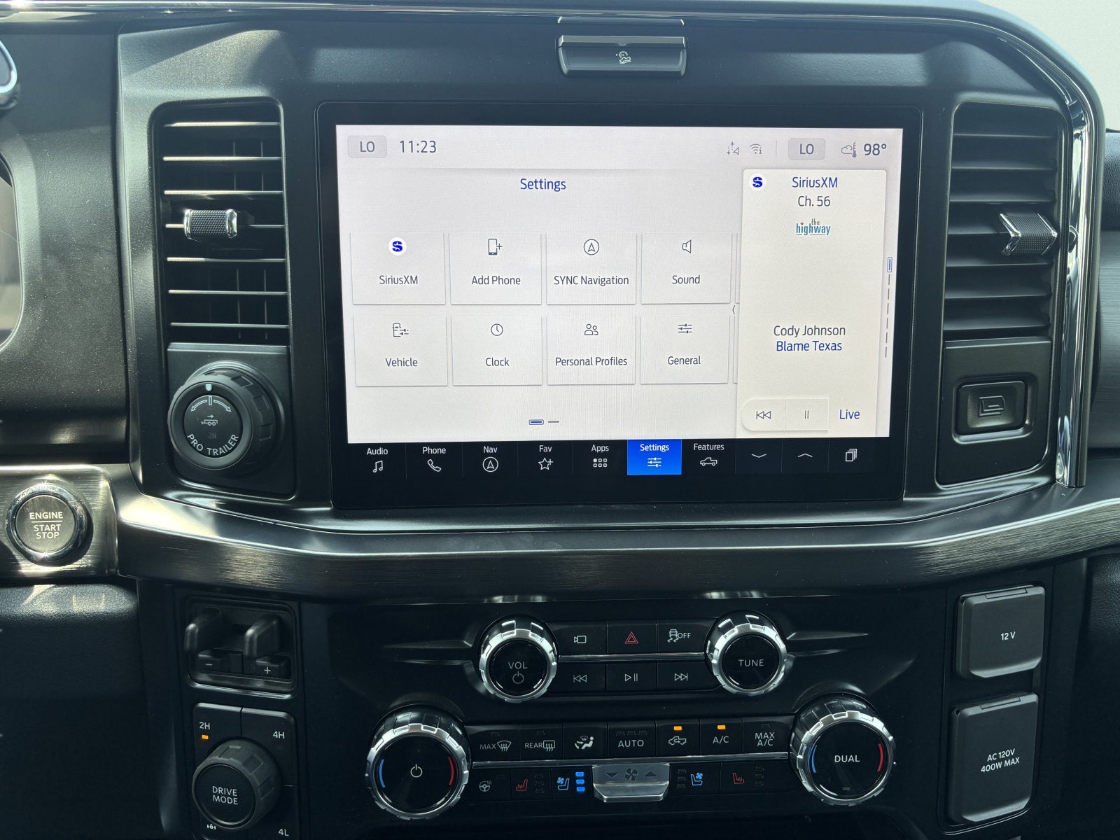 2026 Ford Super Duty F-350 SRW LARIAT
