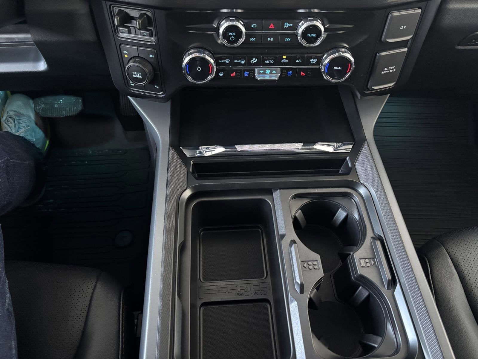 2026 Ford Super Duty F-350 SRW LARIAT