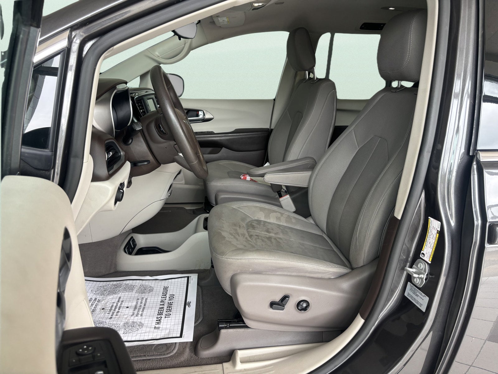 2017 Chrysler Pacifica Touring