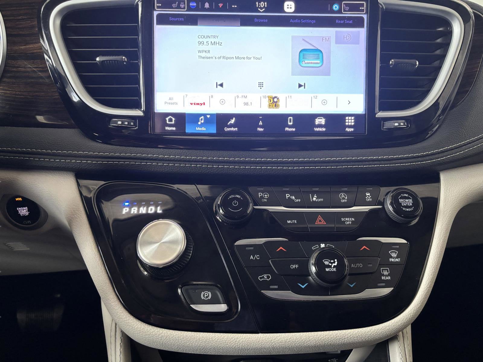 2023 Chrysler Pacifica Limited