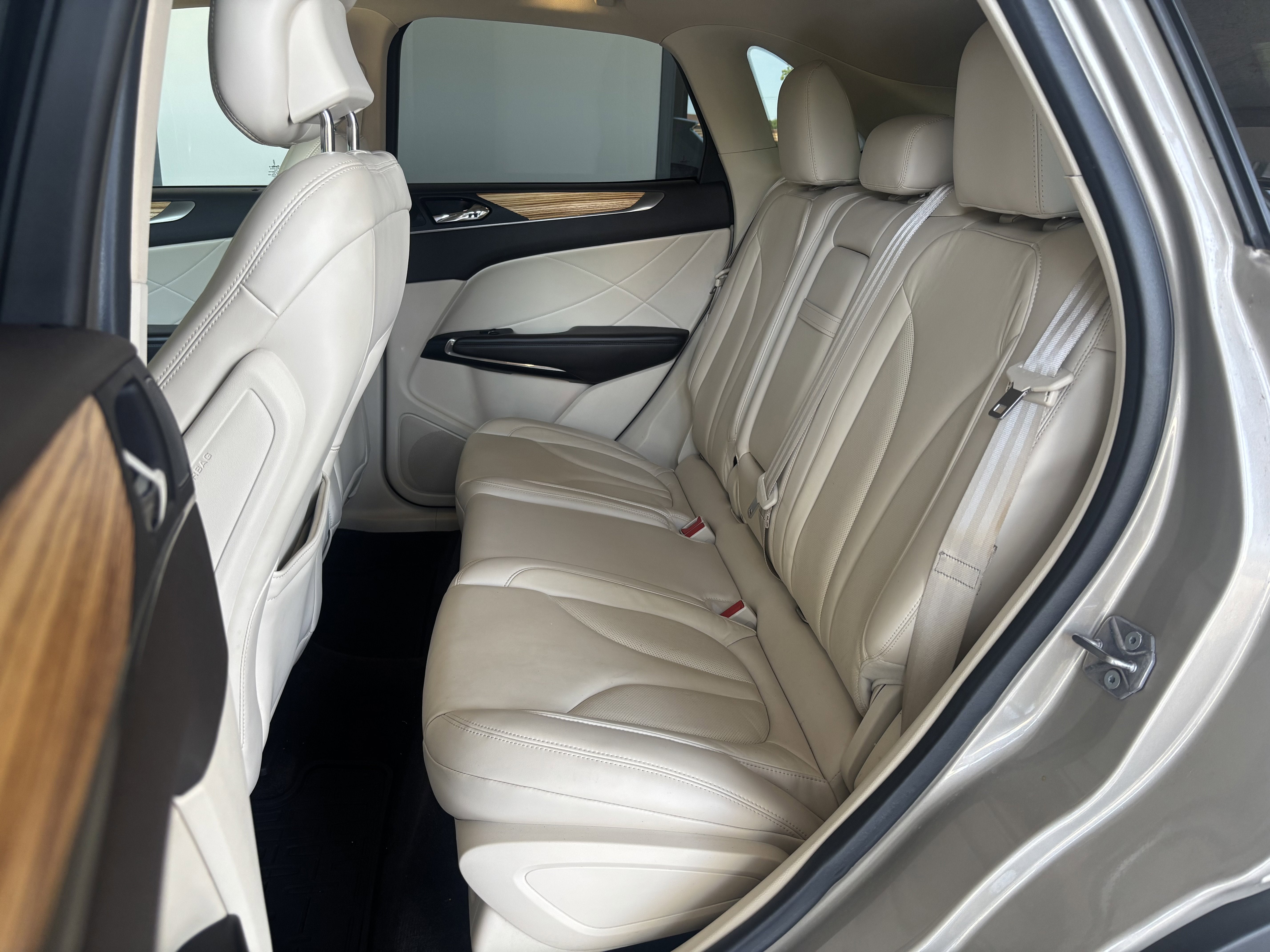 2015 Lincoln MKC BASE