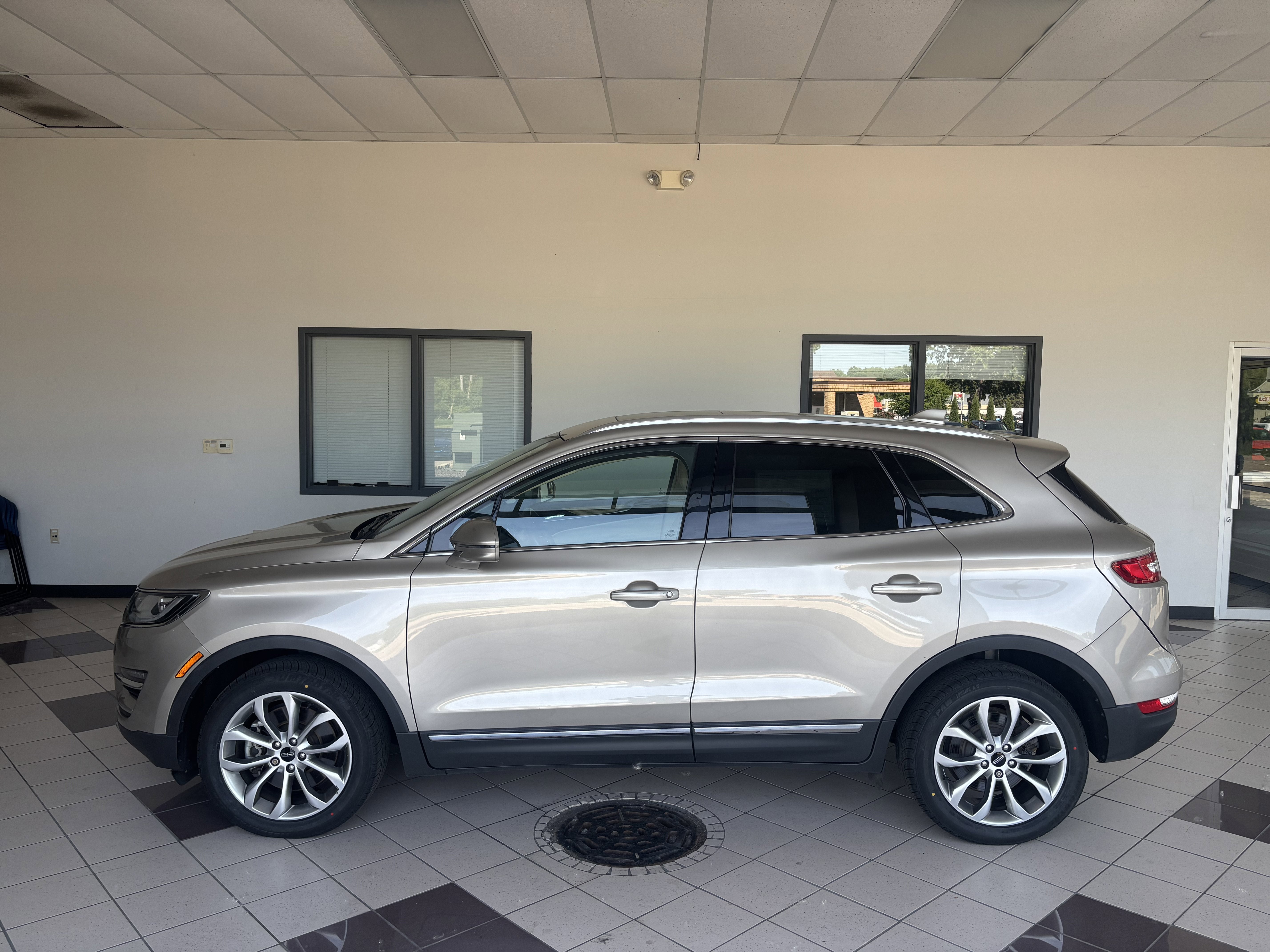 2015 Lincoln MKC BASE