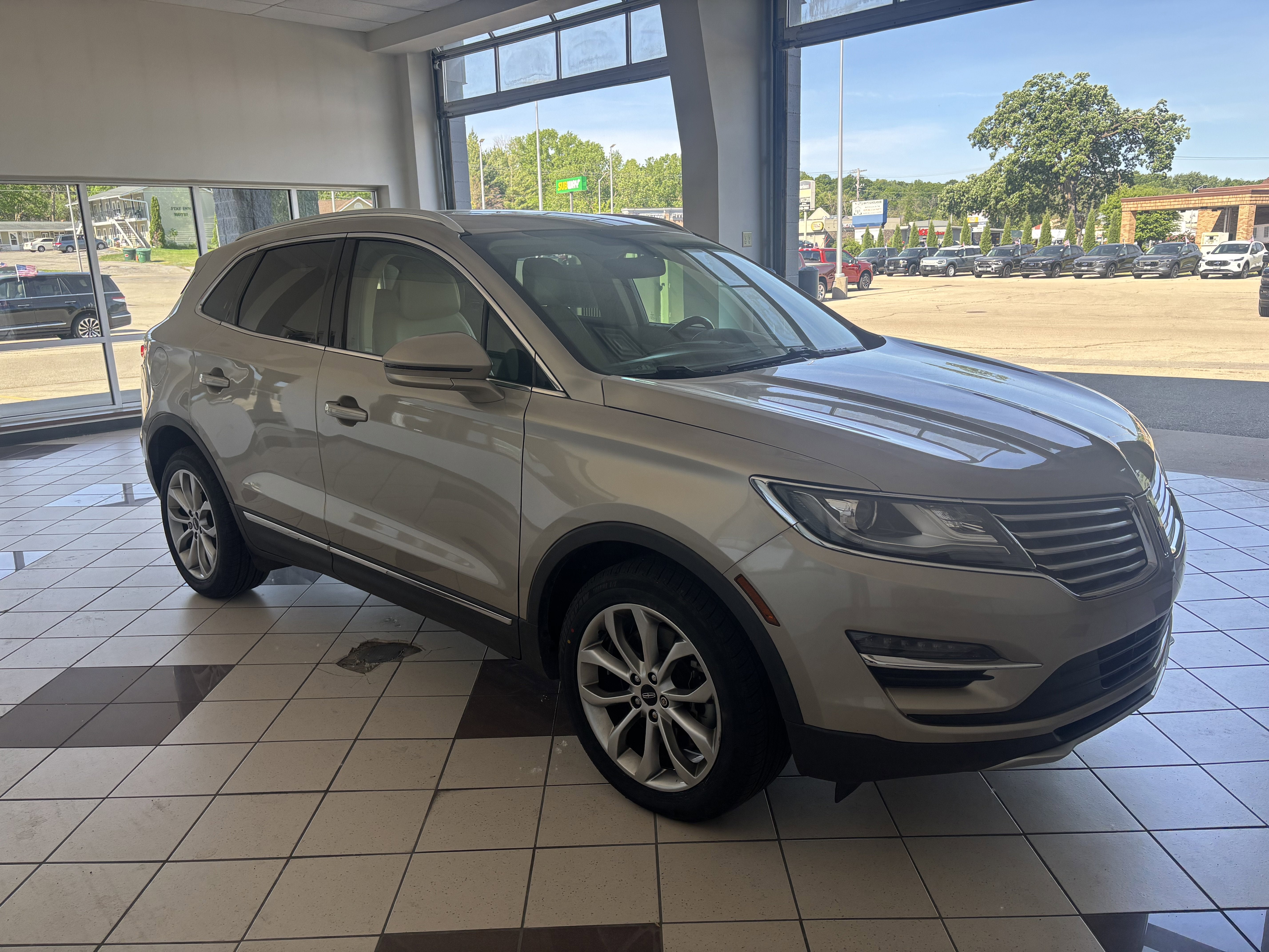 2015 Lincoln MKC BASE