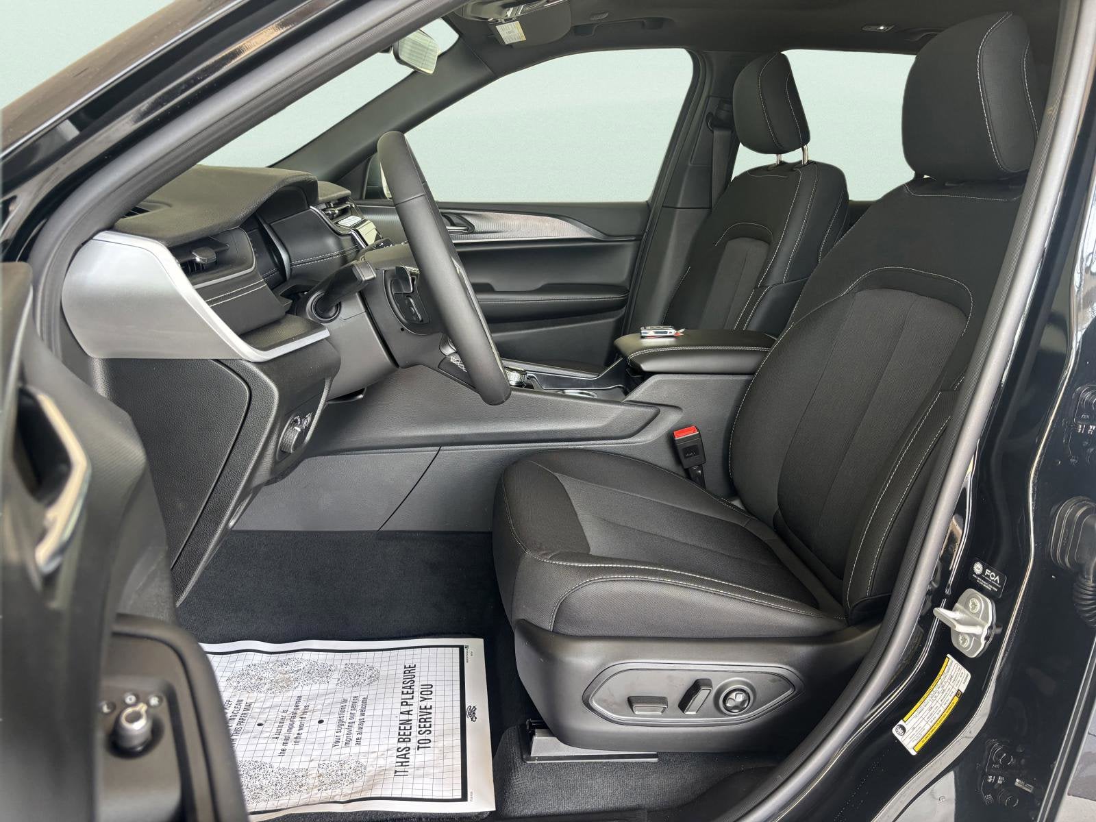 2026 Jeep Grand Cherokee Laredo X