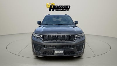 2026 Jeep Grand Cherokee Laredo Altitude