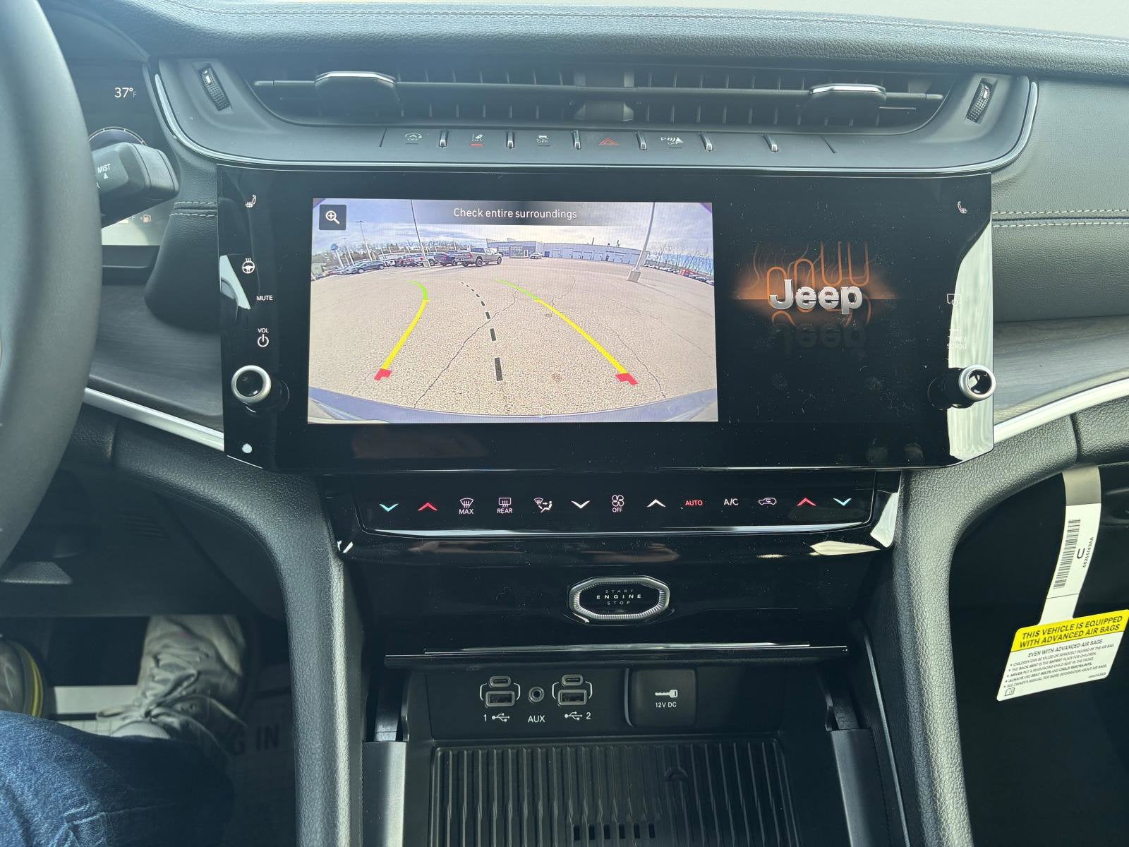 2026 Jeep Grand Cherokee Laredo Altitude