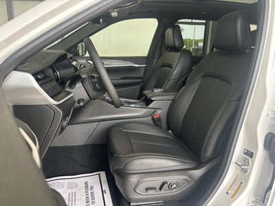 2026 Jeep Grand Cherokee Limited Reserve