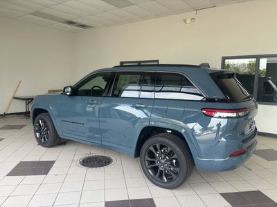 2026 Jeep Grand Cherokee Limited Reserve