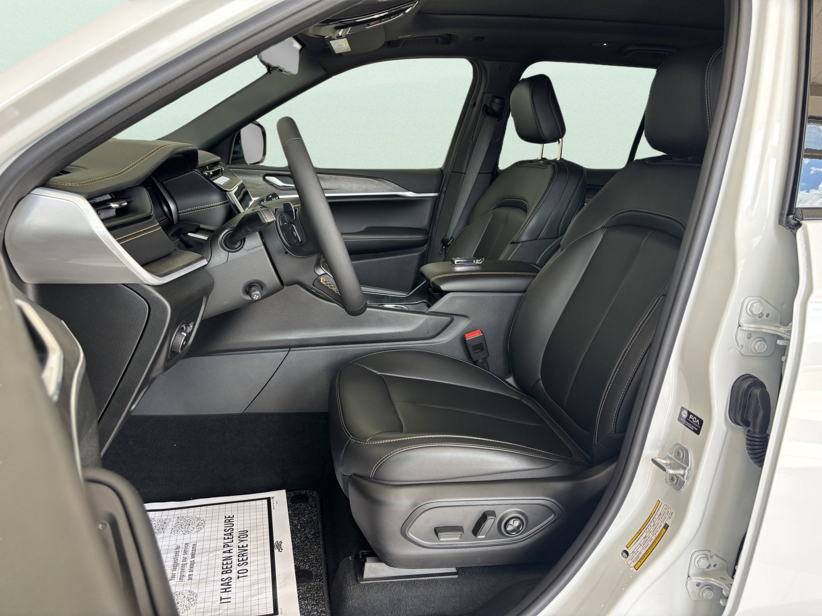2026 Jeep Grand Cherokee 85th Anniversary Edition