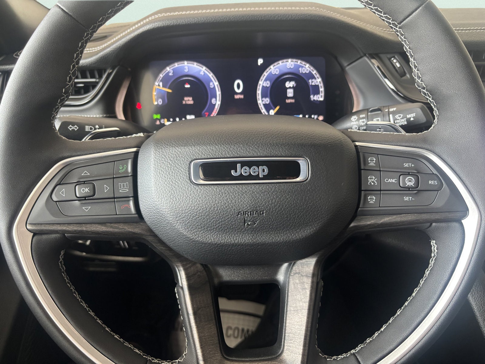 2027 Jeep Grand Cherokee L Laredo Altitude
