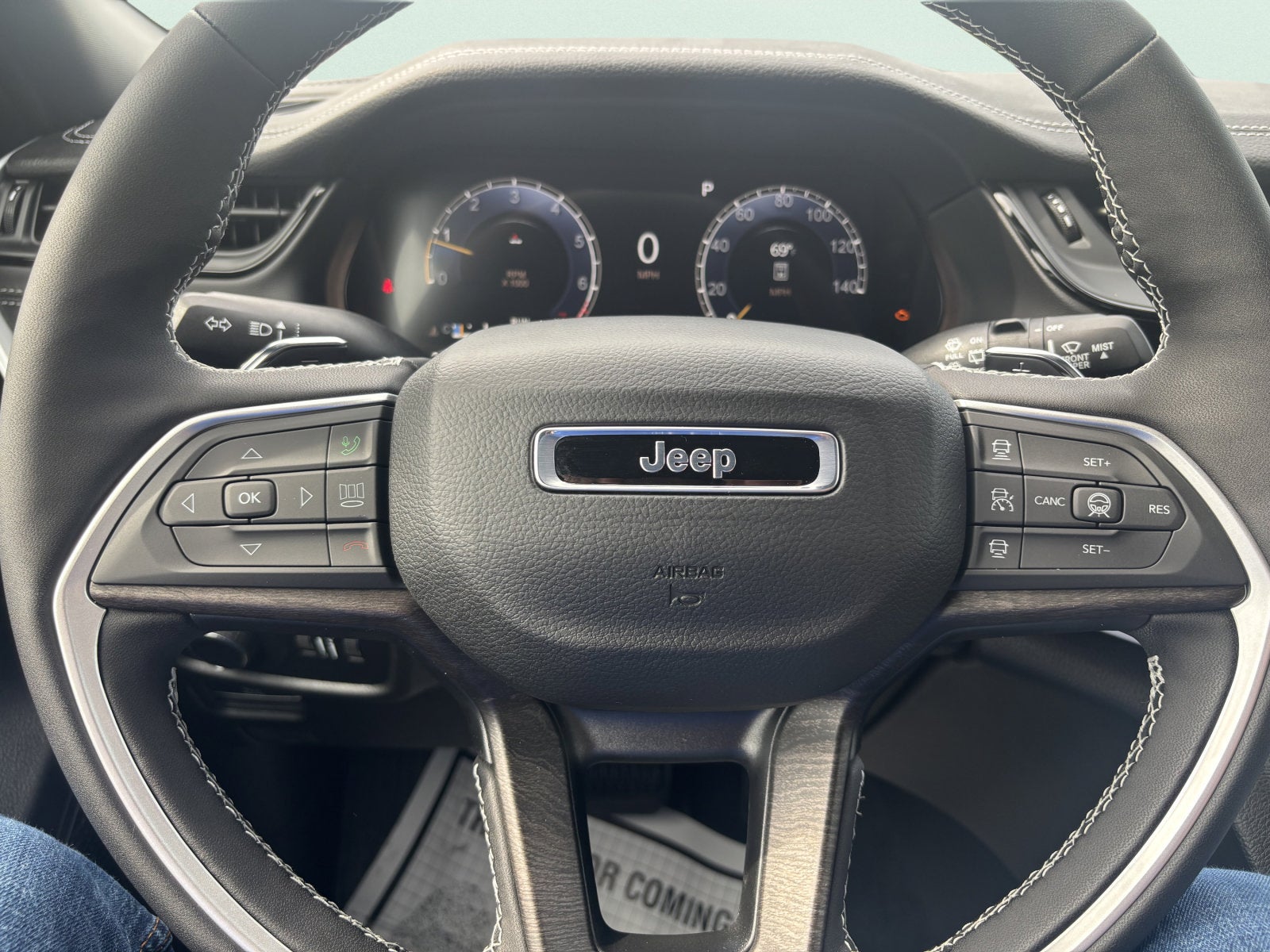 2027 Jeep Grand Cherokee L Laredo Altitude