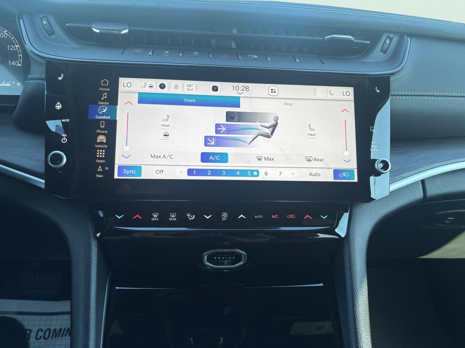 2027 Jeep Grand Cherokee L Laredo Altitude