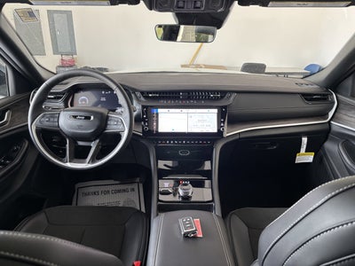 2026 Jeep Grand Cherokee L Laredo Altitude