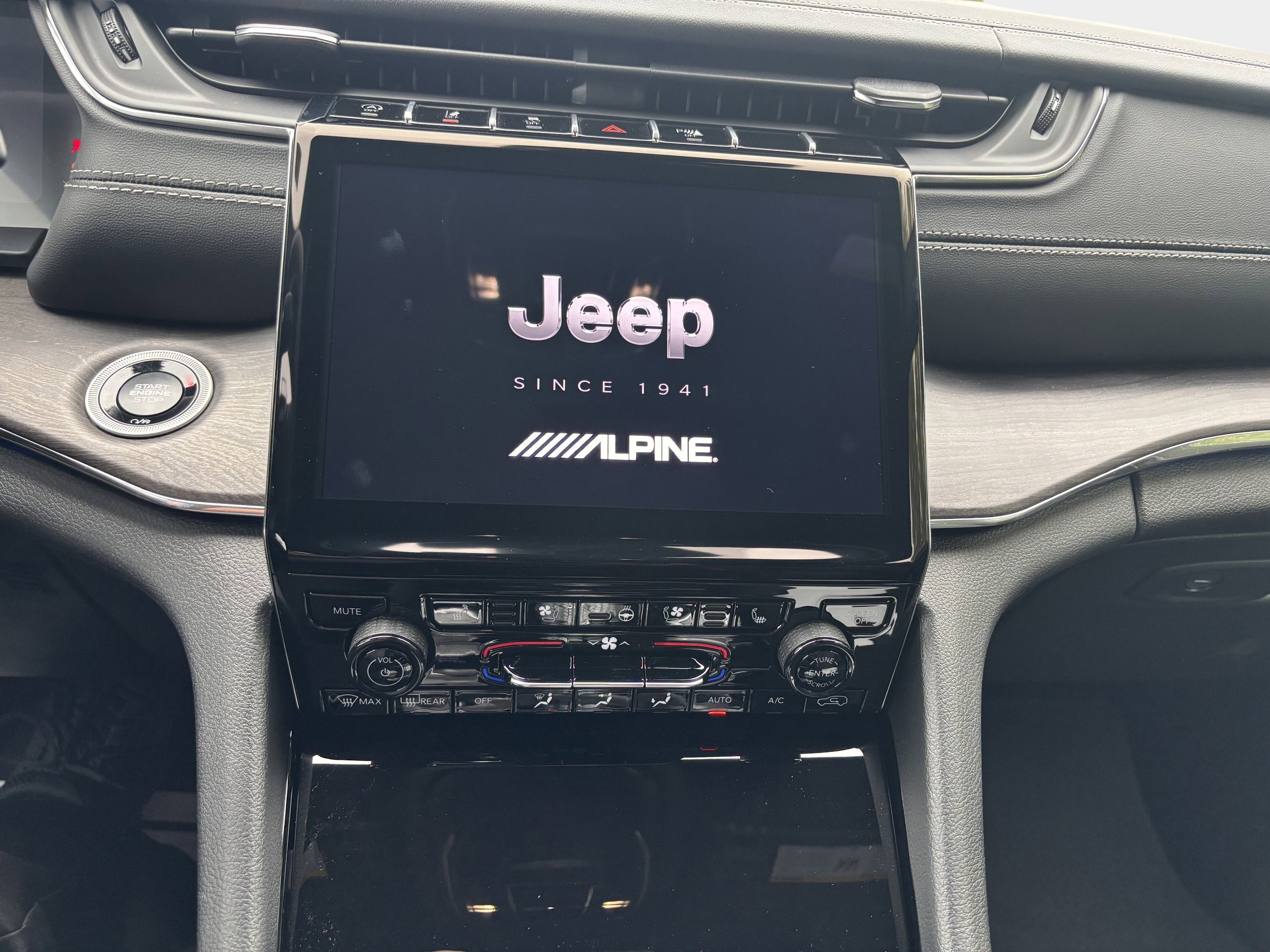 2025 Jeep Grand Cherokee L Overland