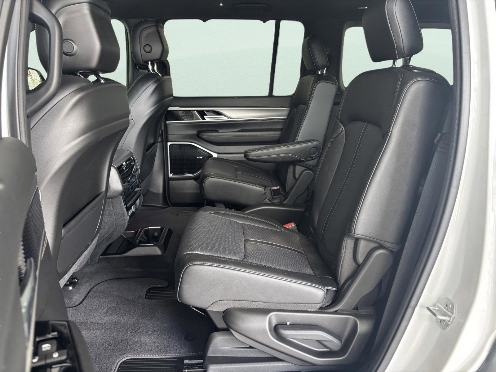 2026 Jeep Grand Wagoneer Limited Reserve