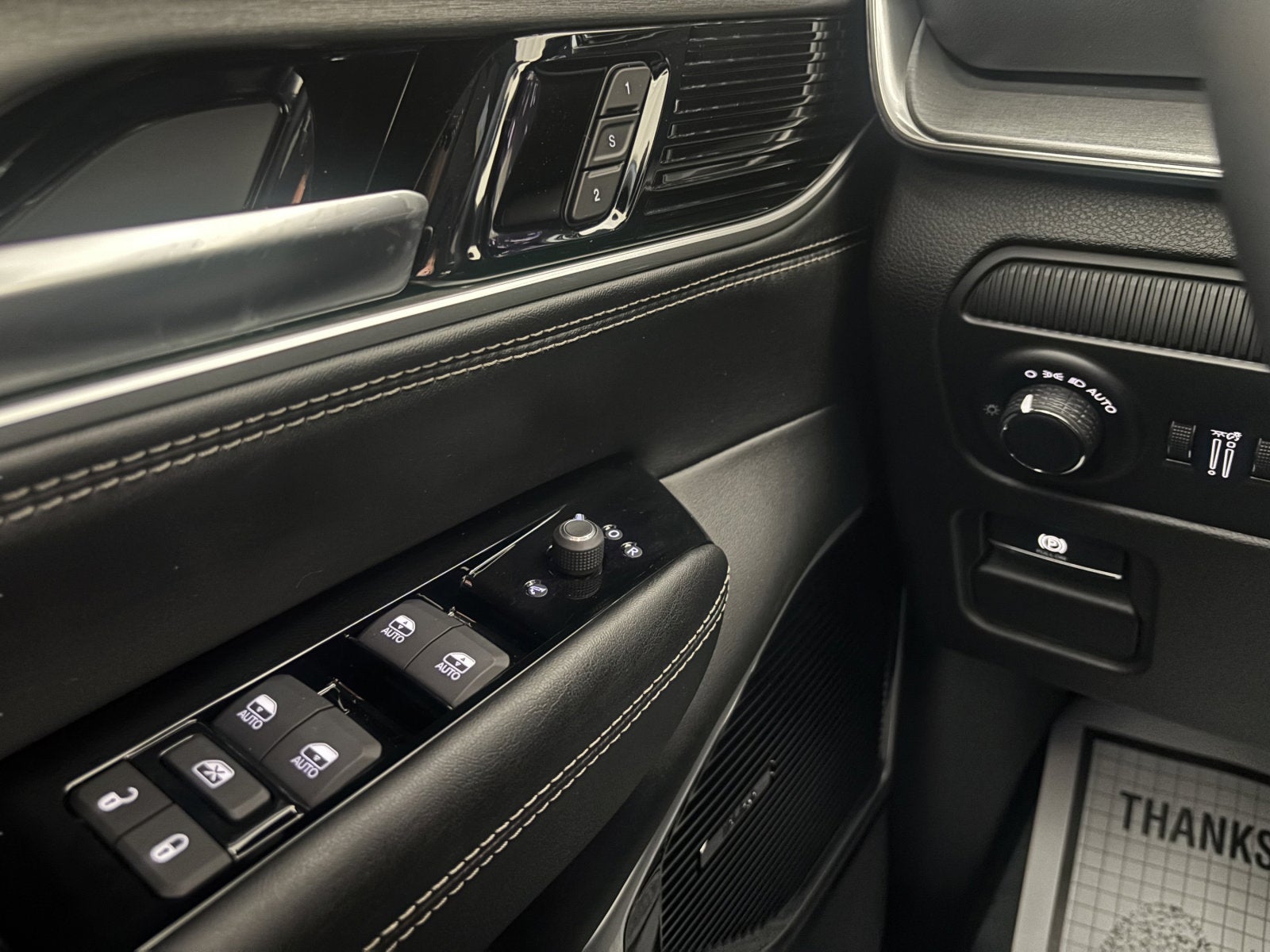 2026 Jeep Grand Wagoneer Limited Reserve