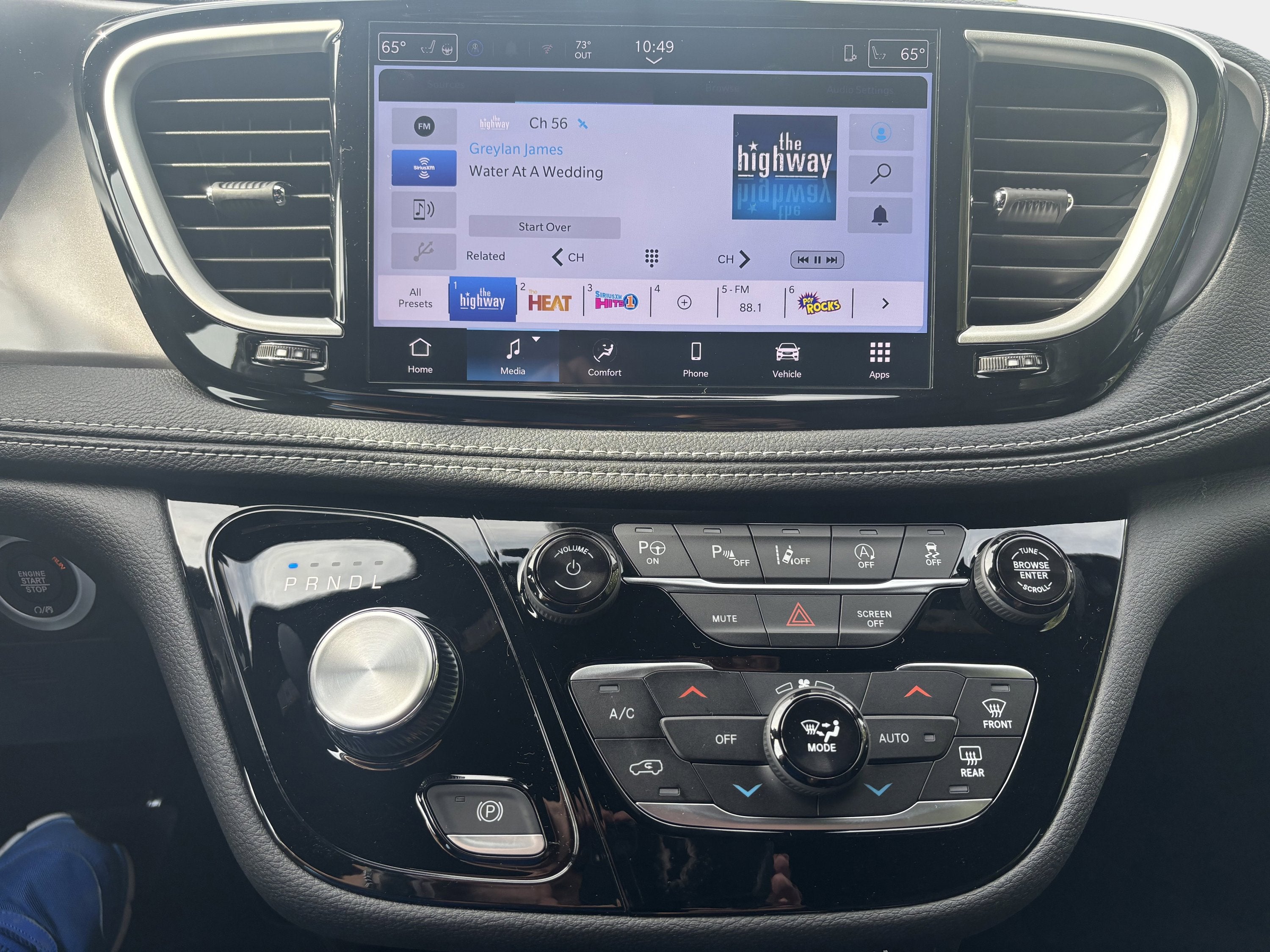 2025 Chrysler Pacifica Select