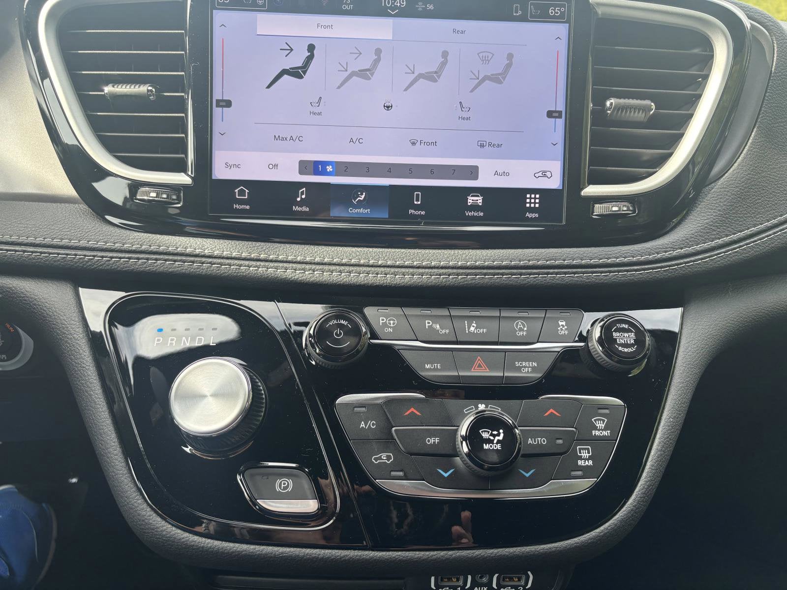 2025 Chrysler Pacifica Select