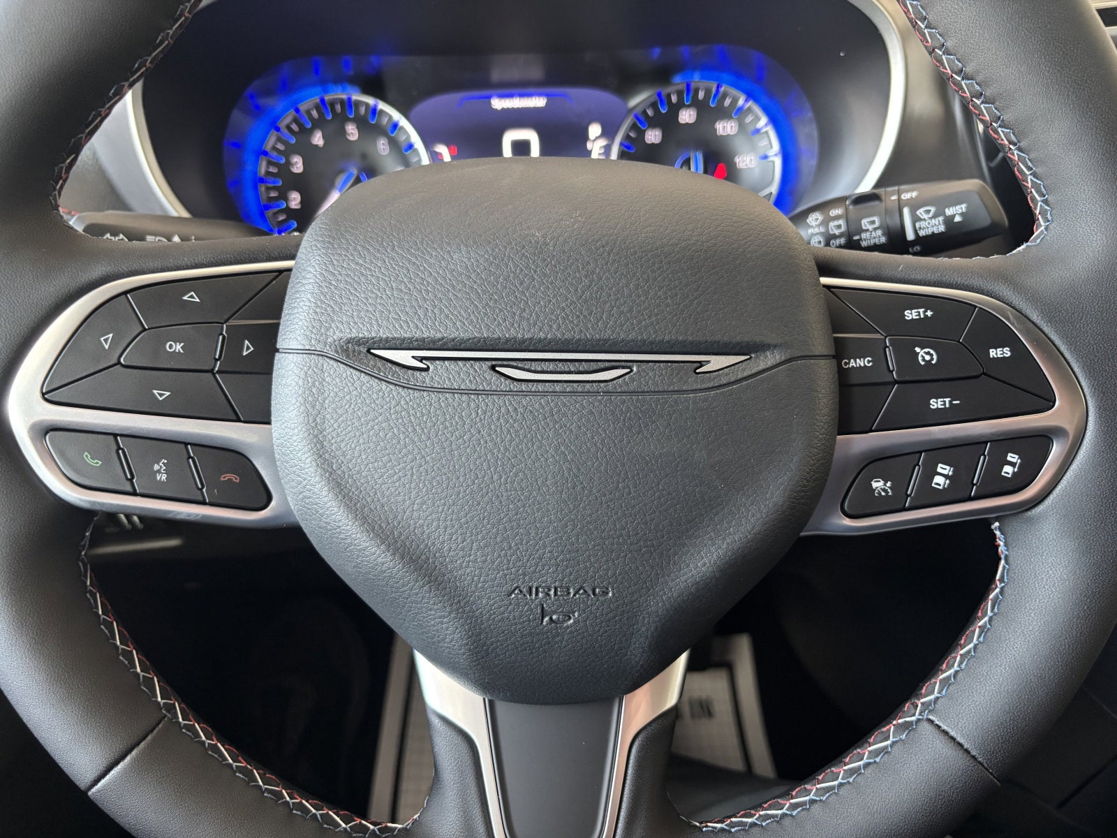 2027 Chrysler Pacifica Select