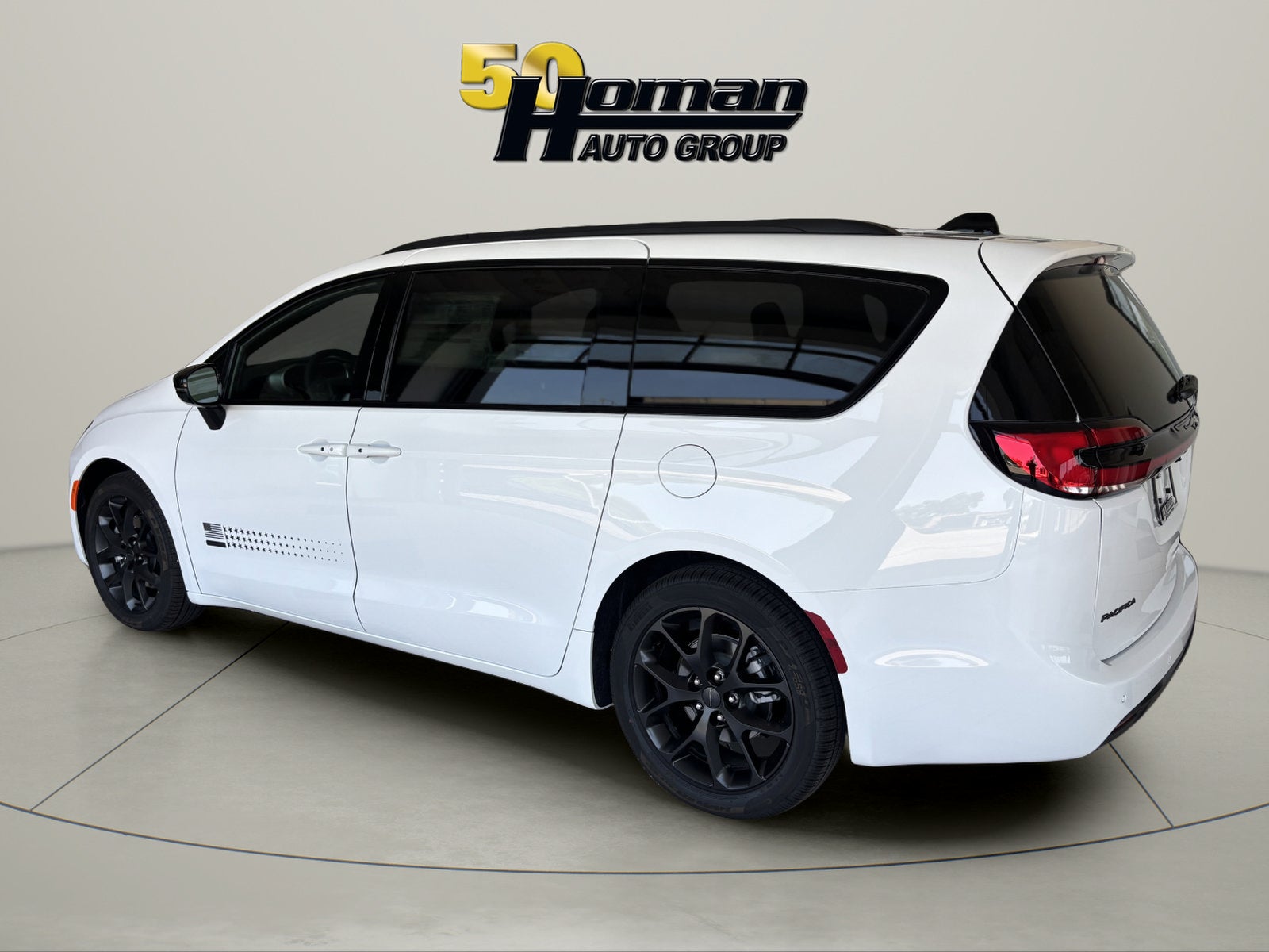 2027 Chrysler Pacifica Select