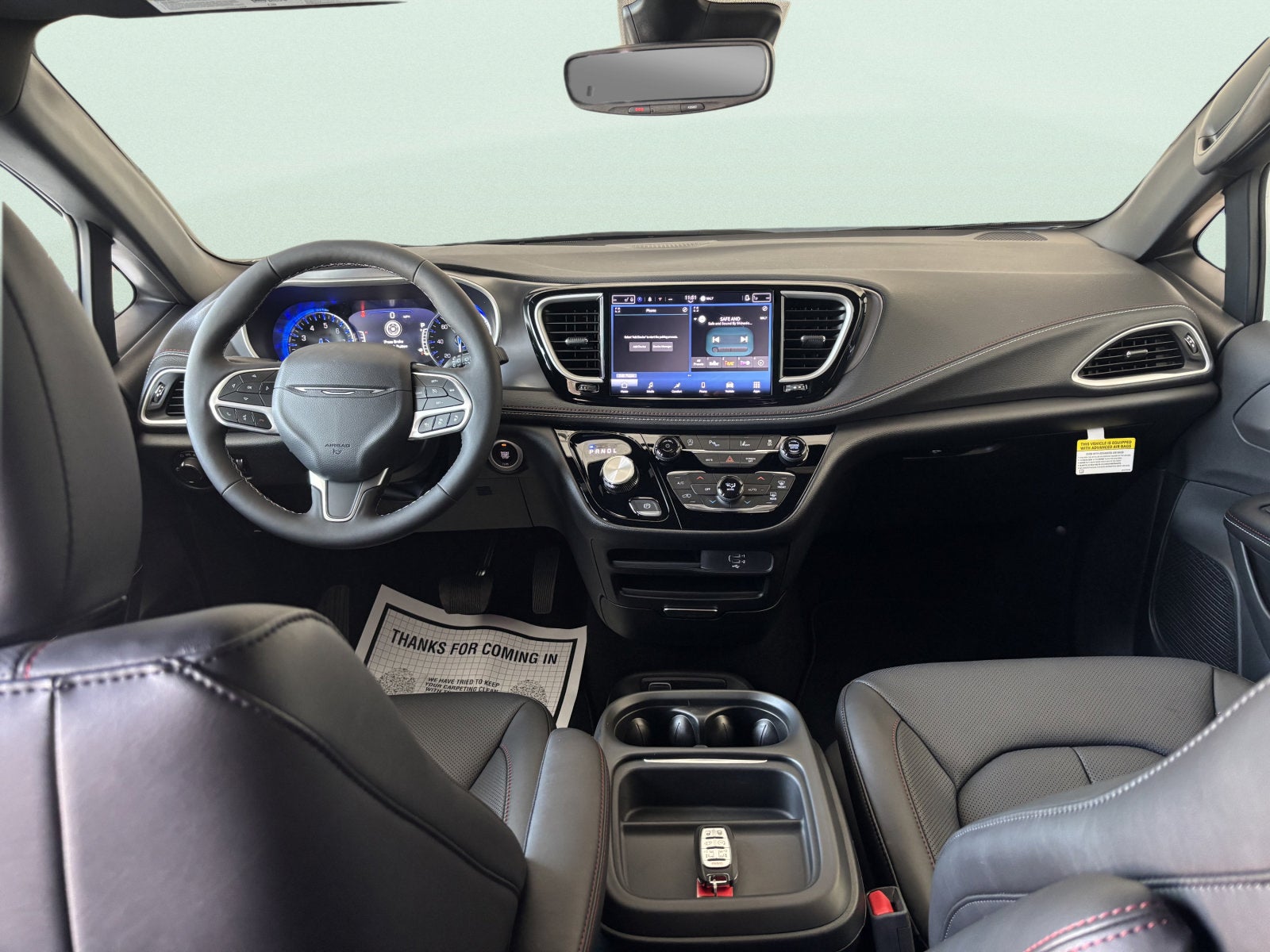 2027 Chrysler Pacifica Select