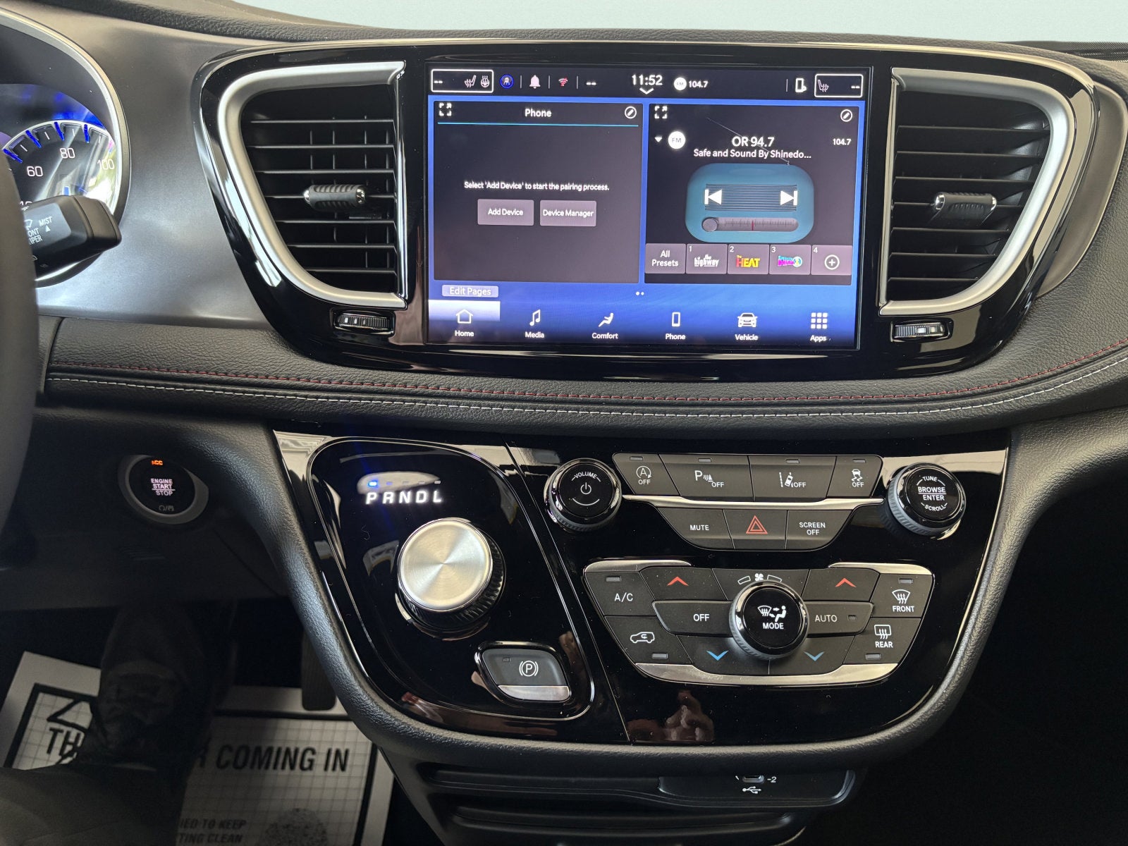 2027 Chrysler Pacifica Select