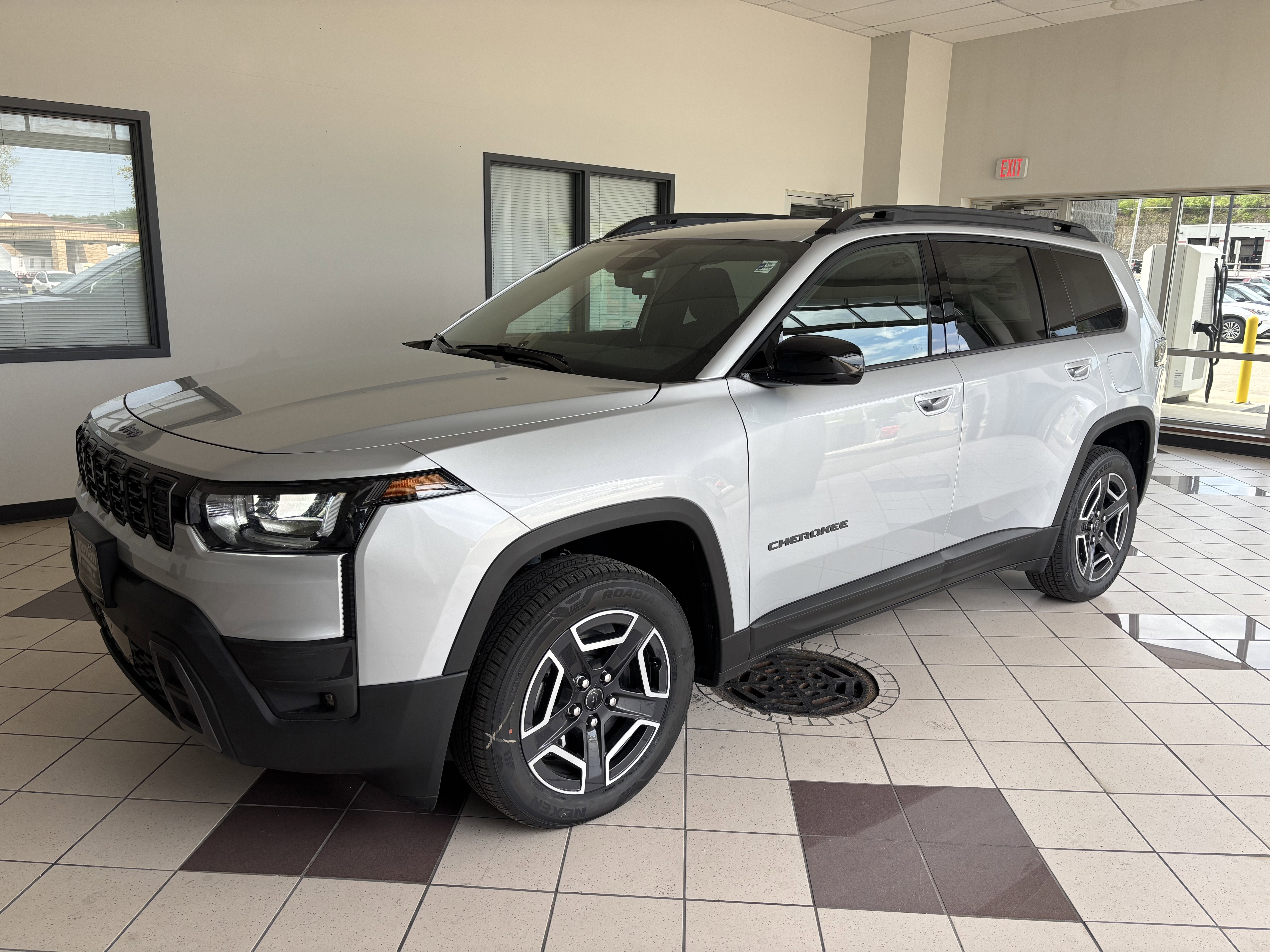 2026 Jeep Cherokee Laredo