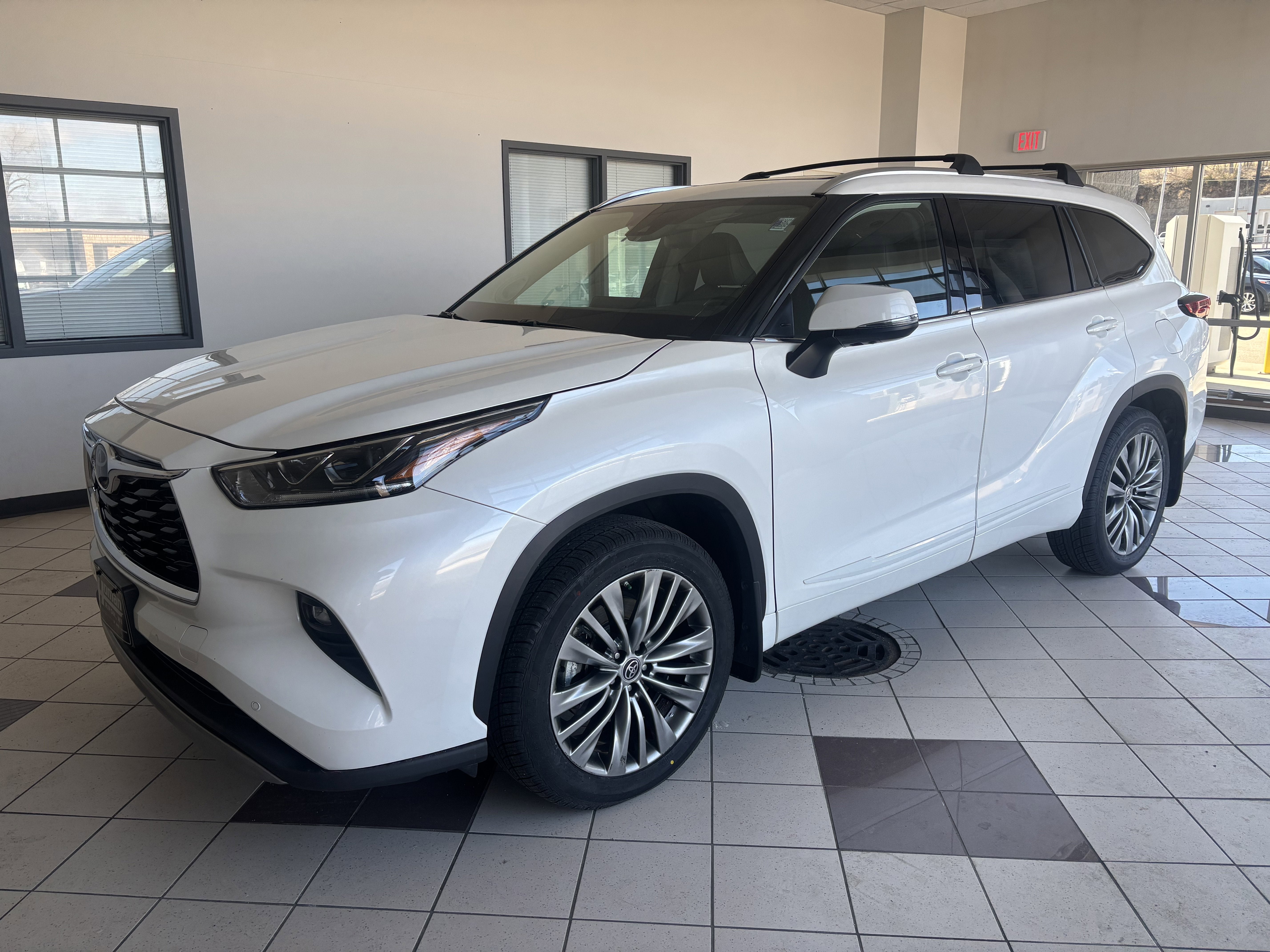 2021 Toyota Highlander Platinum