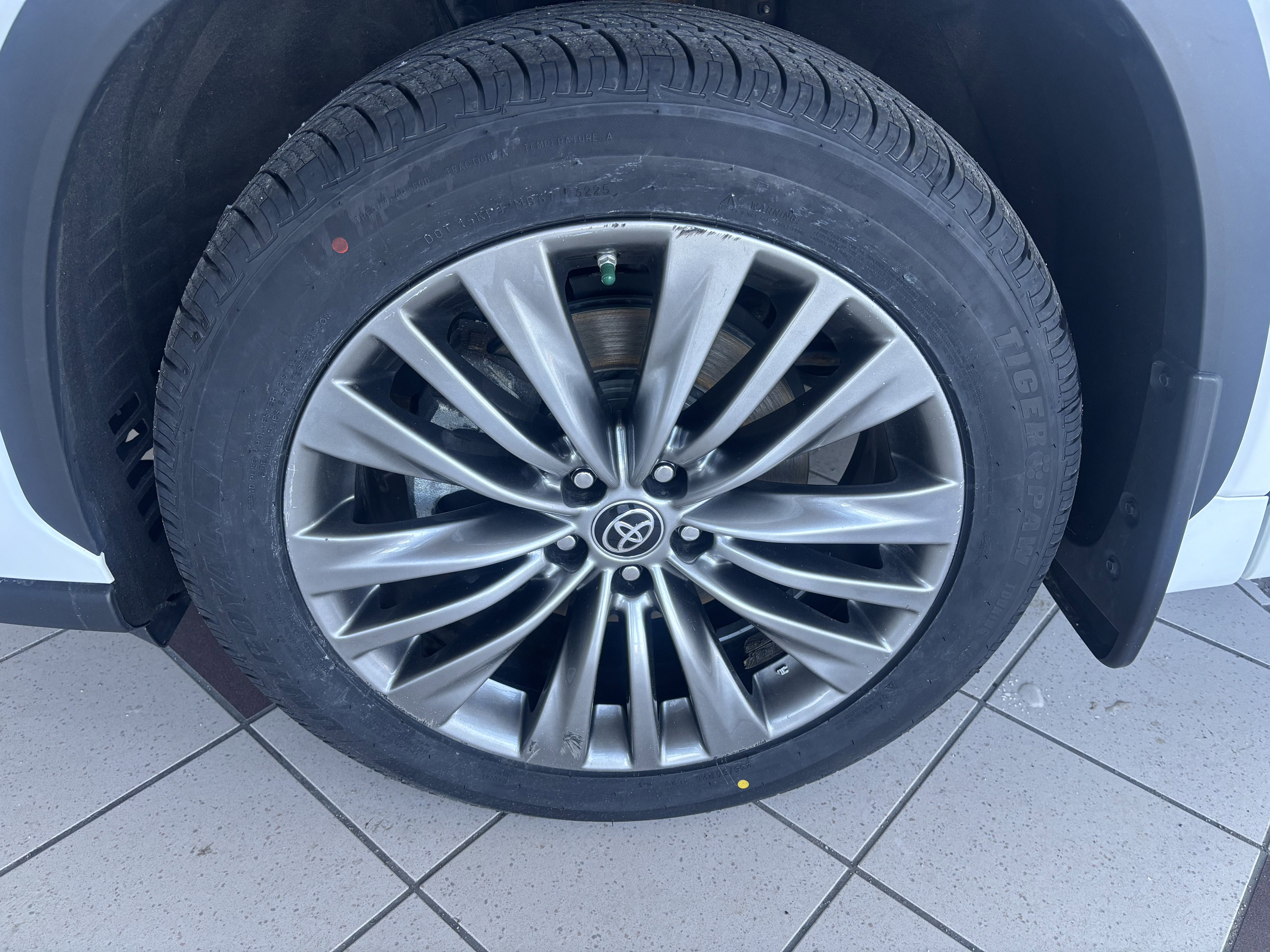 2021 Toyota Highlander Platinum