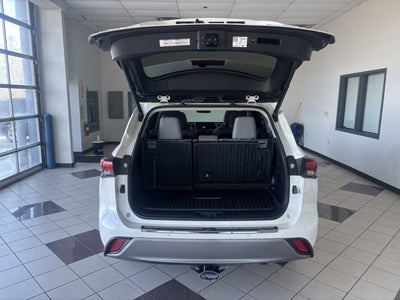 2021 Toyota Highlander Platinum