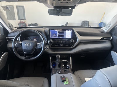 2021 Toyota Highlander Platinum