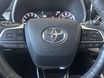 2021 Toyota Highlander Platinum