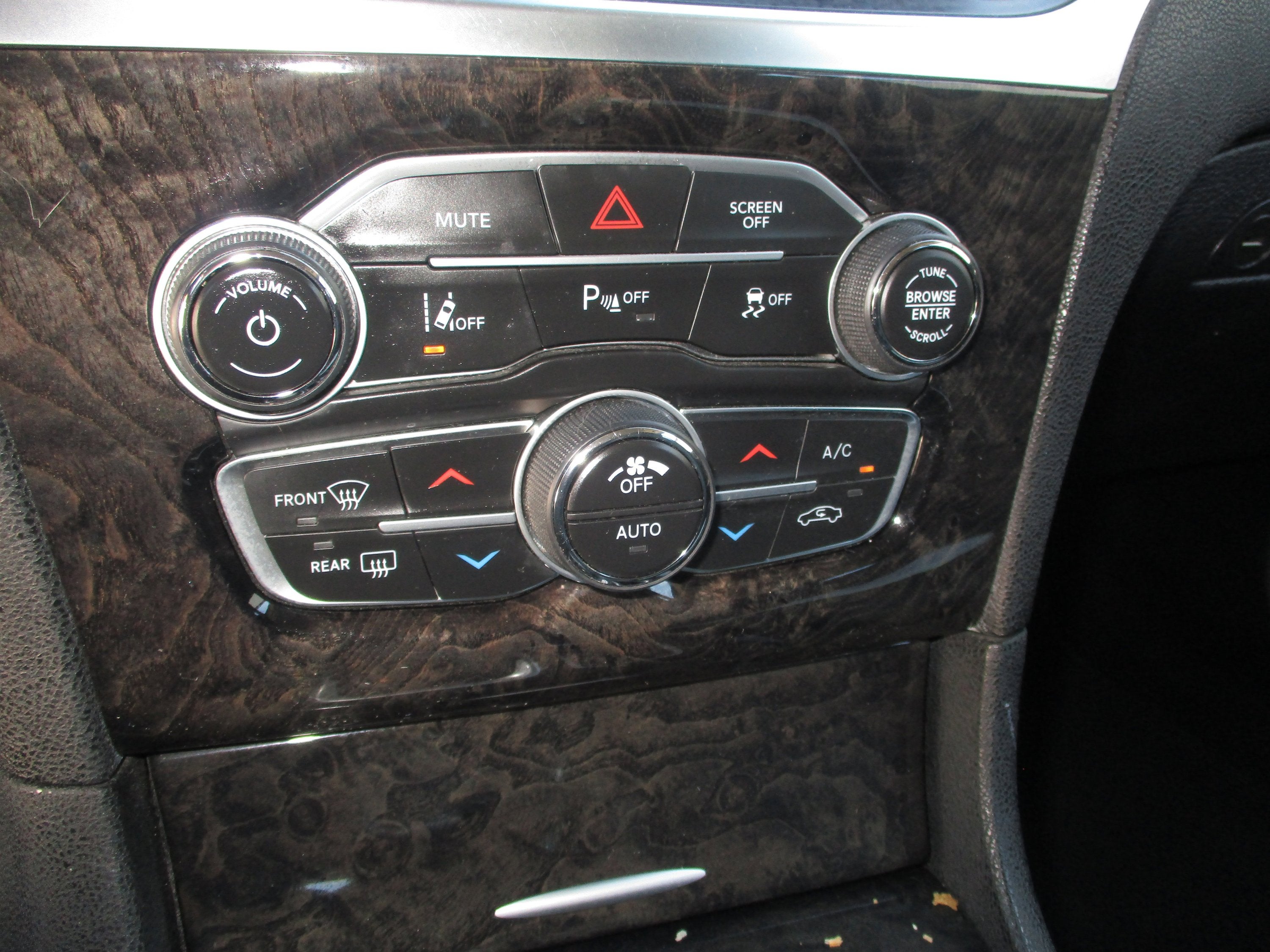 2019 Chrysler 300 Limited