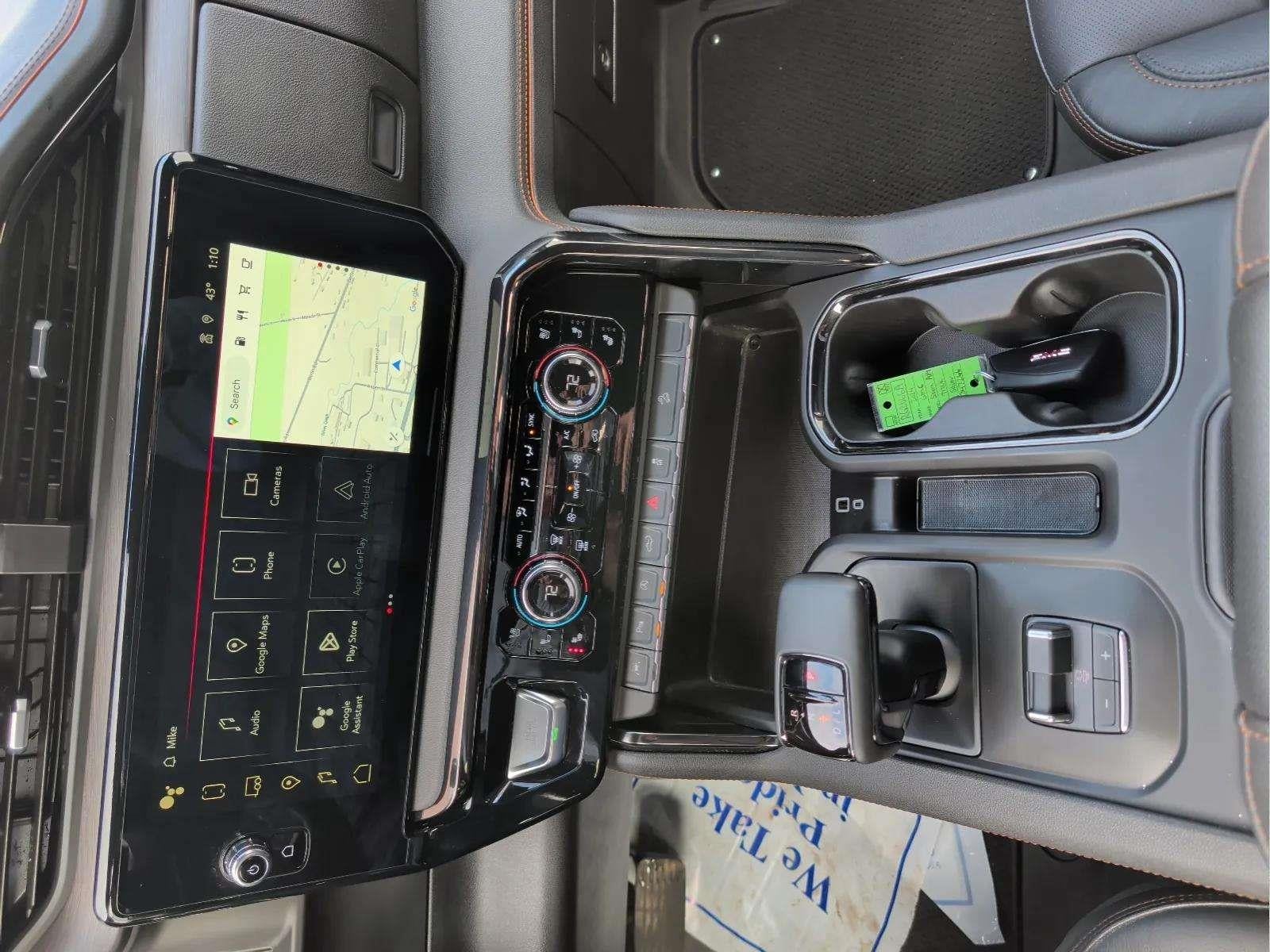 2024 GMC Sierra 1500 AT4 PREMIUM, SUNROOF, NAVIGATION, BOSE, FRONT & REAR PARK ASSIST