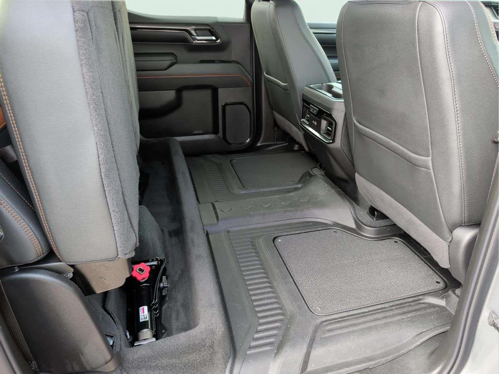 2024 GMC Sierra 1500 AT4 PREMIUM, SUNROOF, NAVIGATION, BOSE, FRONT & REAR PARK ASSIST